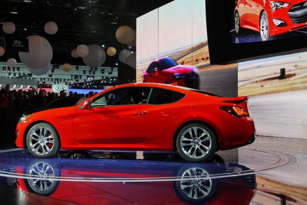 Детройт 2012 - Hyundai Genesis Coupe