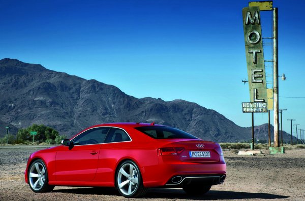 RS5 е един от големите пазарни успехи на Audi не само в нишата на спортните купета.