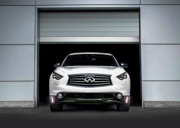 Infiniti QX70S BlackCarbon