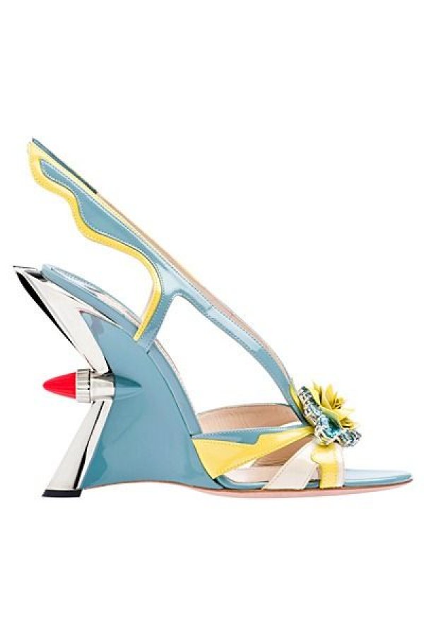 Колекцията пролет-лято 2012 на Prada е вдъхновена от автомобилите 