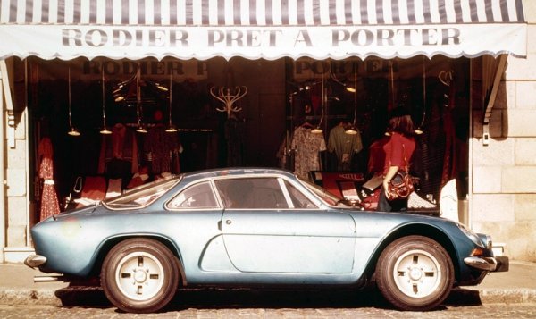 110 години Renault