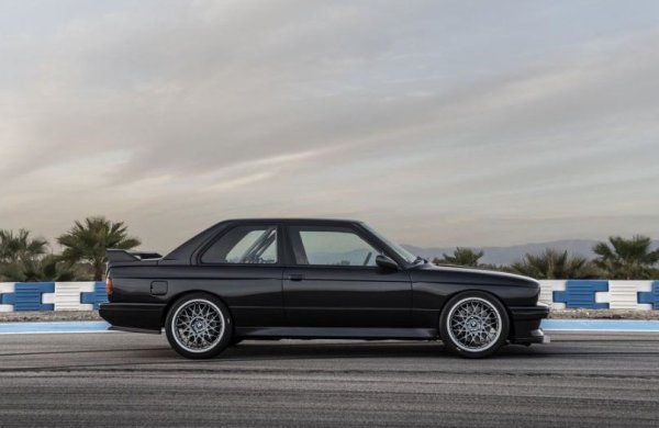 BMW M3 E30
