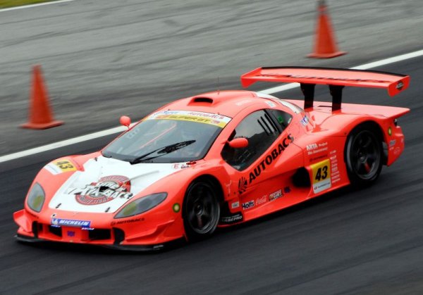 Произвеждан: 2003-2004
Двигател: 4-цилиндров
Работен обем: 1998 куб. см
Мощност: 140 киловата
Въртящ момент: 196 Нм

Ако никога не сте чували за ASL Garaiya, не се притеснявайте. Това е удивително рядка машина с доста заплетена история, абсолютно неизвестна отвъд границите на Япония. 
Началото е поставено с фалита на бутиковия японски автомобилен производител Tommykaira. Банкрутиралата компания е откупена от един голям автомобилен дилър - Autobacs Seven, който изведнъж решава, че иска да прави собствени коли. 
