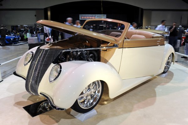 Кадри от тазгодишното американско автоизложение "Grand National Roadster Show"