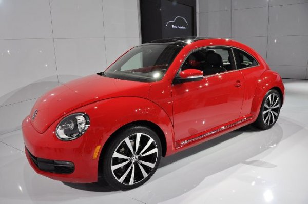 Премиерата на новия VW Beetle от автосалон Ню Йорк 2011