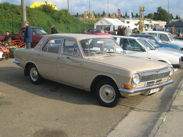 Модификация за износ с дизелов двигател Peugeot Indenor XDP 4/90, която се произвежда от 1976 по 1984 година.