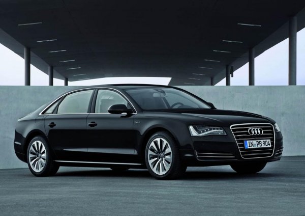 Audi A8 L Hybrid 