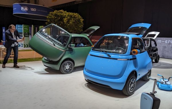 Швейцарската компания Micro бе създадена с амбицията да възкреси емблематичното Iso Isetta (произвеждано по лиценз и като BMW Isetta) за електрическата ера. Резултатът от това е симпатичното Microlino, което в Женева получи и версия Lite с намалена мощност, насочена към по-млади клиенти. Можете да мислите за него като за по-стилен - но и доста по-скъп - конкурент на Citroen Ami. 
