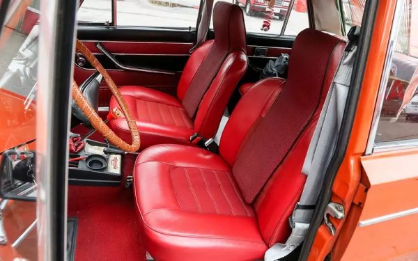 Най-добрият продукт на съветската автоиндустрия логично е използван и за състезания. През 1973 Едуард Пистунович печели с "тройка" шосейно-пистовия шампионат на СССР. А през 1976 ладата на Стасис Брундза успява да завърши шеста в престижното рали "Акрополис", което е и най-доброто постижение за съветски автомобил в световния рали шампионат. 
