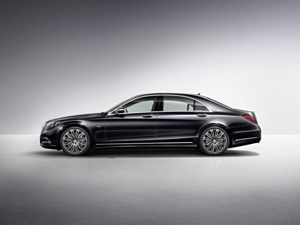 Mercedes S600 
