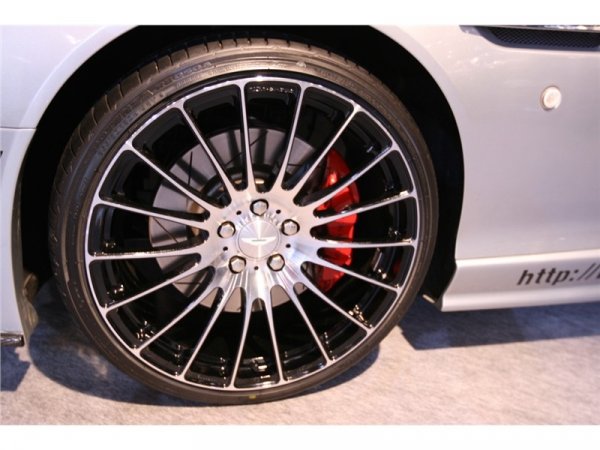 Доработен Aston Martin DB9 от TWS / Токио 2009