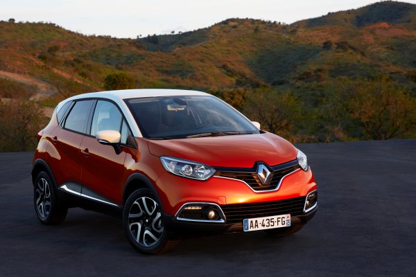 Renault Captur пристигна в България