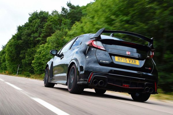 В последните години се застъпиха няколко варианта на Type R, които в повечето отношения ползваха идентични технологии, но имаше и някои съществени разлики. Първо през 2015 се появи FK2, базиран върху деветата генерация на Civic, а през 2017 го наследи FK8, базиран върху десетата генерация. 
