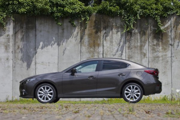  Mazda3 Sedan