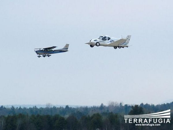 Transition Terrafugia - Първата летяща кола 