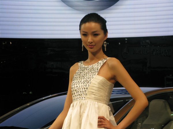 Момичетата на автосалон Шанхай 2009