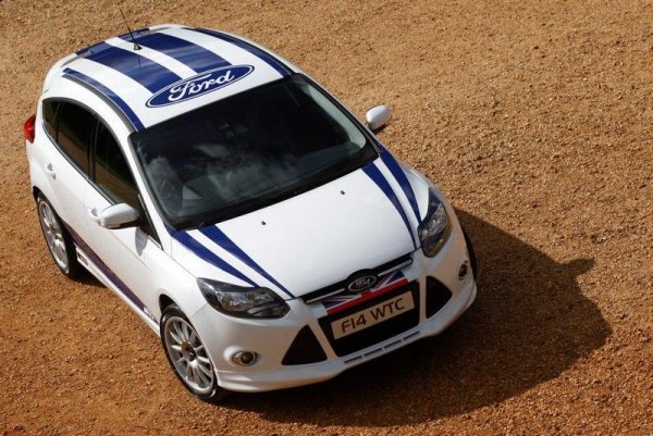 Ford Focus WTCC Limited Edition - модел за обществените пътища, базиран на Focus Zetec S 