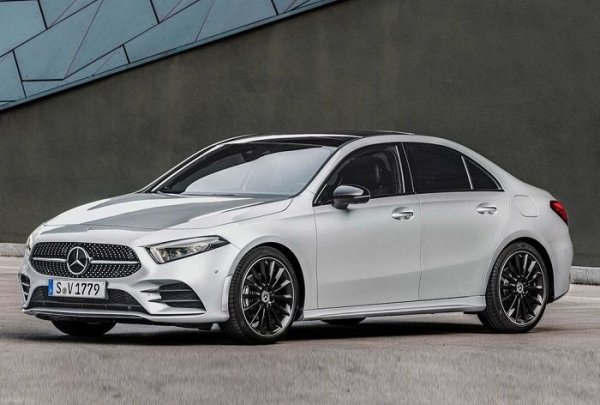 Кралят на компактния сегмент е Mercedes A-Class. Сензационните остатъчни резултати обхващат 3 от 4 категории. По отношение на степента на защита за възрастни, деца и пешеходци моделът постига съответно 96%, 91% и 92%. Само системите за подпомагане на водача са получили лош резултат от 80%. Въпреки това като цяло този "германец" е абсолютната доминанта в сегмента си по отношение на сигурността.