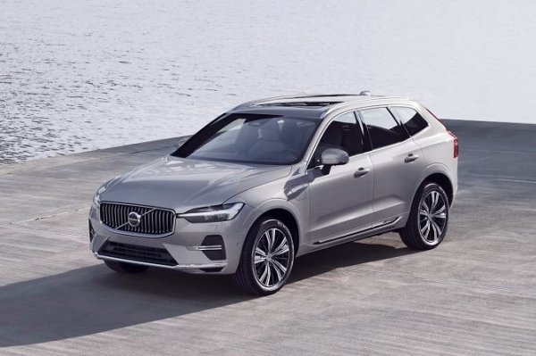 Не е чудно, че Volvo, марка, която традиционно предлага едни от най-безопасните автомобили на пазара в света, печели „общата надпревара“? Надеждността всъщност е второто име на шведския производител. Volvo XC60 в избрани категории (възрастни, деца, пешеходци, помощни технологии) постига 98%, 87%, 76% и 95%. Трябва също да се отбележи, че това е единственият кросоувър, който всъщност настигна Tesla 3 по отношение на ефективността на сензорите, изпреварвайки дори утвърдения премиум Mercedes.