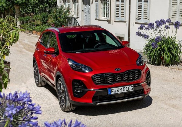 Проблеми: турбина, инжектори, висок разход на гориво.

Популярният кросоувър Kia Sportage с двигател 1.6 T-GDI с турбокомпресор също се превърна в източник на оплаквания за много собственици. Те отбелязват, че тази версия на модела е скъпа за поддръжка, особено когато турбината или скоростната кутия трябва да бъдат ремонтирани.
