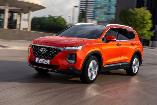 Проблеми: двигател, скоростна кутия, електроника.

Santa Fe изглежда като надежден семеен кросоувър, но атмосферният бензинов двигател 2.4 MPI предизвика много оплаквания. Цената на оригиналните резервни части за Santa Fe е висока, а сложността на ремонта го прави още по-скъп от много конкуренти.
