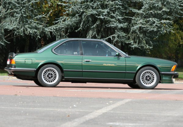 Като се има предвид, че през 1978 г. той разви почти толкова въртящ момент, колкото E39 M5 направи това 25 години по-късно, лесно е да се разбере защо принудителната индукция стана отличителен белег на Alpina. А и защо съединителят беше подсилен.
