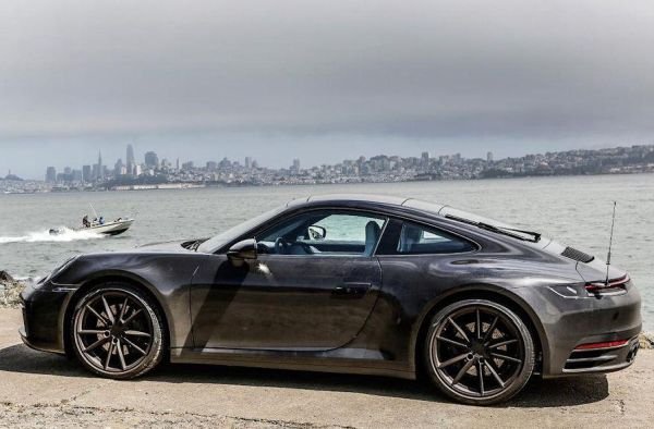 Porsche 911 (992)