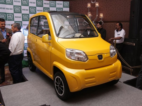 Bajaj Auto RE60 - новата най-евтина кола в света