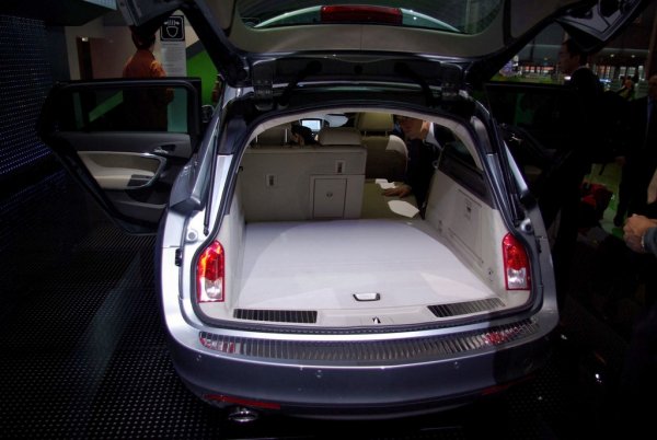 Opel Insignia Sports Tourer / Автомобилен салон Париж 2008