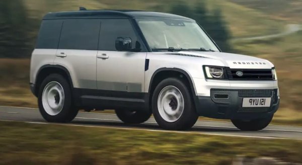 Като част от своята реорганизация JLR е настроен да разшири драстично предлагането на модели в рамките на всяка от своите подмарки. Очаква се Defender да излезе с базов модел като близнак на следващото поколение Range Rover Evoque, Range Rover Velar и Land Rover Discovery Sport.