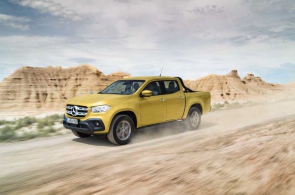 Първият луксозен пикап на Mercedes беше построен на основата на Nissan Navara, като се появи на пазара през 2017 г, при това с мотори, които не се предлагаха за японски модел. Само 2 години по-късно германците вече бяха разбрали, че техният &bdquo;първи премиум-пикап&ldquo; няма бъдеще. Официалната версия за отказа от модела е съкращаване на разходите и оптимизация на бизнеса.
Големият проблем на X-Class е неговата цена, а също така и неяснотите в отношенията между Mercedes и алианса Renault-Nissan. И в крайна сметка производството на пикапа приключва през май тази година.