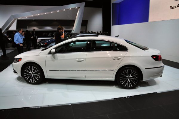 Лос Анджелис 2011 - Volkswagen Passat CC