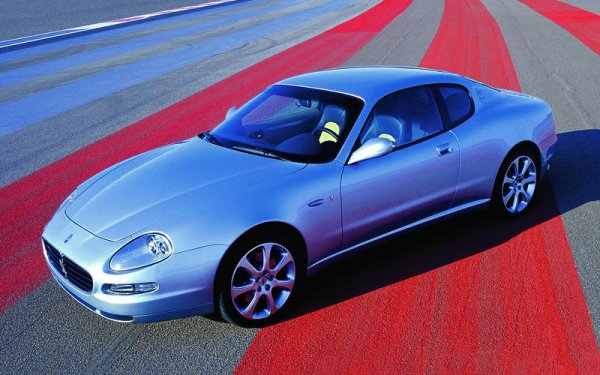 Все още не можете да си купите GranTurismo за 15 000 евро, така че, ако държите на тази марка, ще трябва да се задоволите с неговия предшественик, като в случая пробегът е приемлив, а скоростната кутия е механична. Предлага се и откритата версия Spyder, която е малко по-скъпа - 18 000 евро, но пробегът е много по-малък &ndash; под 50 000 км.