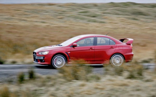 На пазара има и по-евтини предложения, но те са с огромен пробег, така че вероятно двигателите им няма да бъдат в добра форма. Топ-версиите на този модел вдигат 100 км/ч от място само за 4,1 секунди, но тази е по-бавна &ndash; 4,7 секунди. Затова платените допълнително 5000 евро си заслужават.