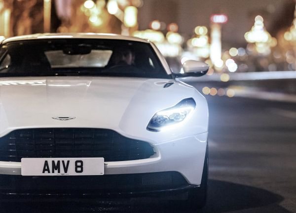 DB11 V8 AMG