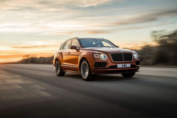 След пускането на обикновената Bentayga, в Bentley решиха да не стоят със скръстени ръце и след известно време на пазара се появи по-мощната Bentayga Speed. Какво знаем за този автомобил? Ами, той е оборудван с могъщ 6-литров W12, който развива 635 к.с. (+26 к.с.) и 900 Нм, което осигурява ускорение до 100 км/ч за 3,9 сек и максимална скорост от 306 км/ч.