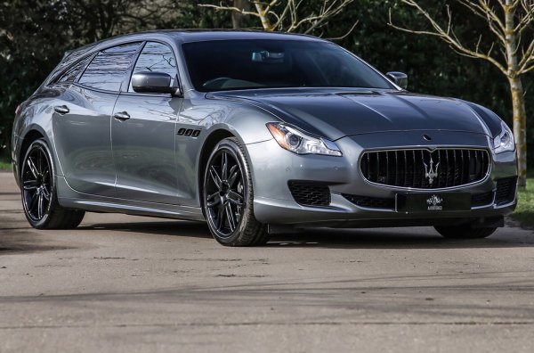 Компанията Atelier Adam Redding Classic Cars създаде проект, наречен Cinqueporte (от италиански cinque - пет). Преди девет години собственикът на тази кола не успява да купи един от четирите Quattroporte Bellagio Fastback от Touring Superleggera на търг. 