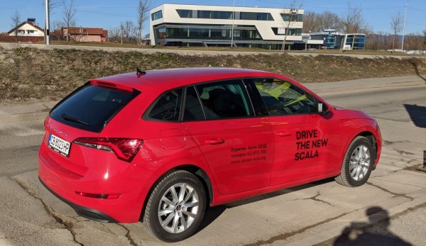 Чешката марка на VW е един от големите печеливши тази година, поне що се отнася до пазарния дял, пораснал от 5.1% преди година до 5.7% сега. Свиването на продажбите е с 16%, доста под средното за пазара. 
