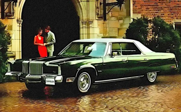 Chrysler произвежда New Yorker от 40-те години на миналия век почти до края на XX век. Всички те са големи, но тези, налични от 1974 до 1978 г., са най-дългите от всички - с 5717 мм.

Imperial от 1973 г. остава по-дълъг с 5977 мм и на свой ред е по-малък от някои лимузини. Но, въпреки че тези превозни средства са произведени от Chrysler (обикновено, в случая с лимузините, в партньорство с производители на каросерии като Ghia), те никога не са били продавани под името на компанията майка.
