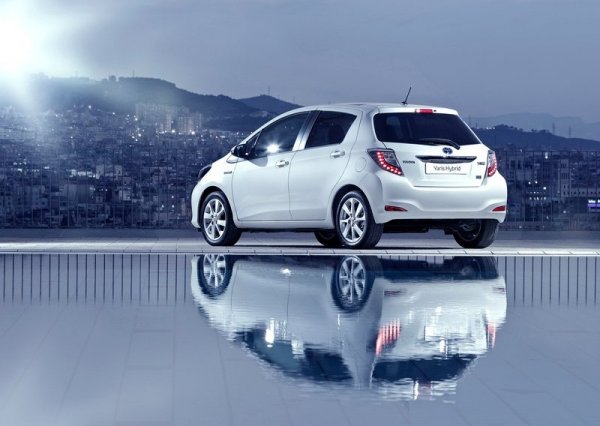 Toyota Yaris Hybrid