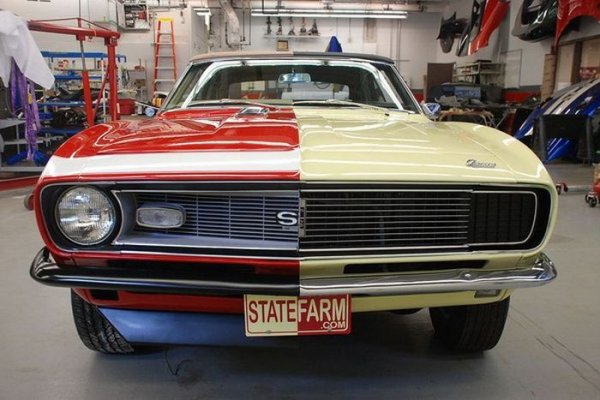 Две в едно - Chevrolet Camaro от застрахователната компания State Farm