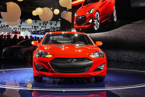 Детройт 2012 - Hyundai Genesis Coupe