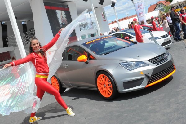 Фестивалът на феновете на Volkswagen Group Worthersee Tour 2012