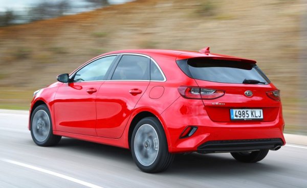 Произвежданият в Словакия модел в никакъв случай не е нов - премиерата на актуалното поколение бе още през 2018, но правилата на британския конкурс позволяват участие дори така. 
