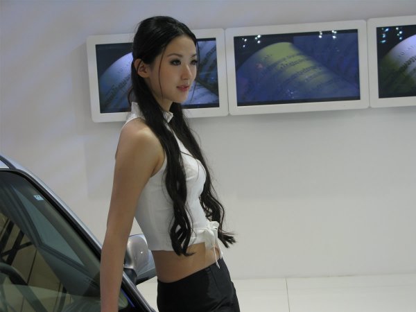 Момичетата на автосалон Шанхай 2009