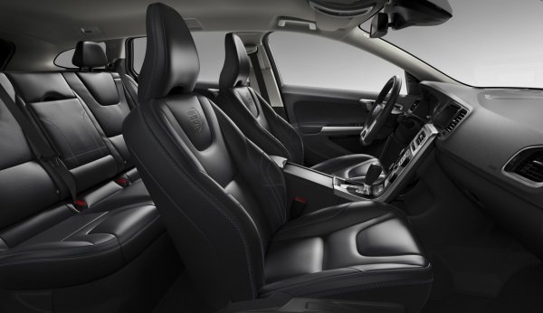 Специална Ocean Race серия на Volvo V60, V70, XC60 и XC70