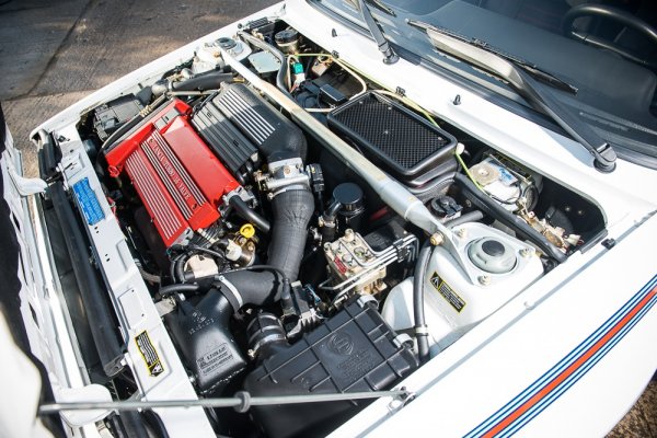 Lancia Delta Integrale HF Turbo Martini 5