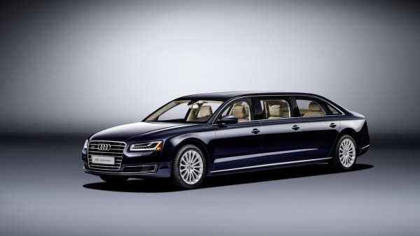 Audi A8 с шест врати 