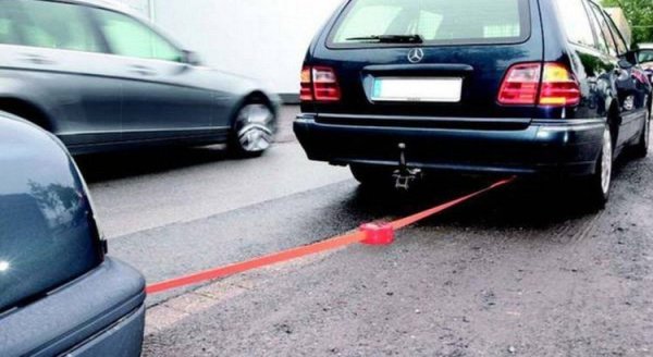 Роботизираната скоростна кутия страда много от приплъзване - бързо прегрява и се поврежда. Ако кола с &bdquo;роботизирана&ldquo; кутия е заседнала в кал или сняг, тогава няма нужда да се опитва метода на люлеене. Най-добре е да се превключи скоростната кутия в неутрално положение и внимателно да се тегли или бута колата. 

Кола с такава трансмисия също не трябва да се претоварва чрез теглене на ремарке или друго превозно средство, тъй като подобни натоварвания значитено износват частите на кутията.
