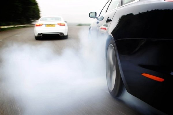 Кадри от конкурса Britain&rsquo;s Best Driver&rsquo;s Car 2010 на Аutocar. Победител е Porsche 911 GT3 RS.